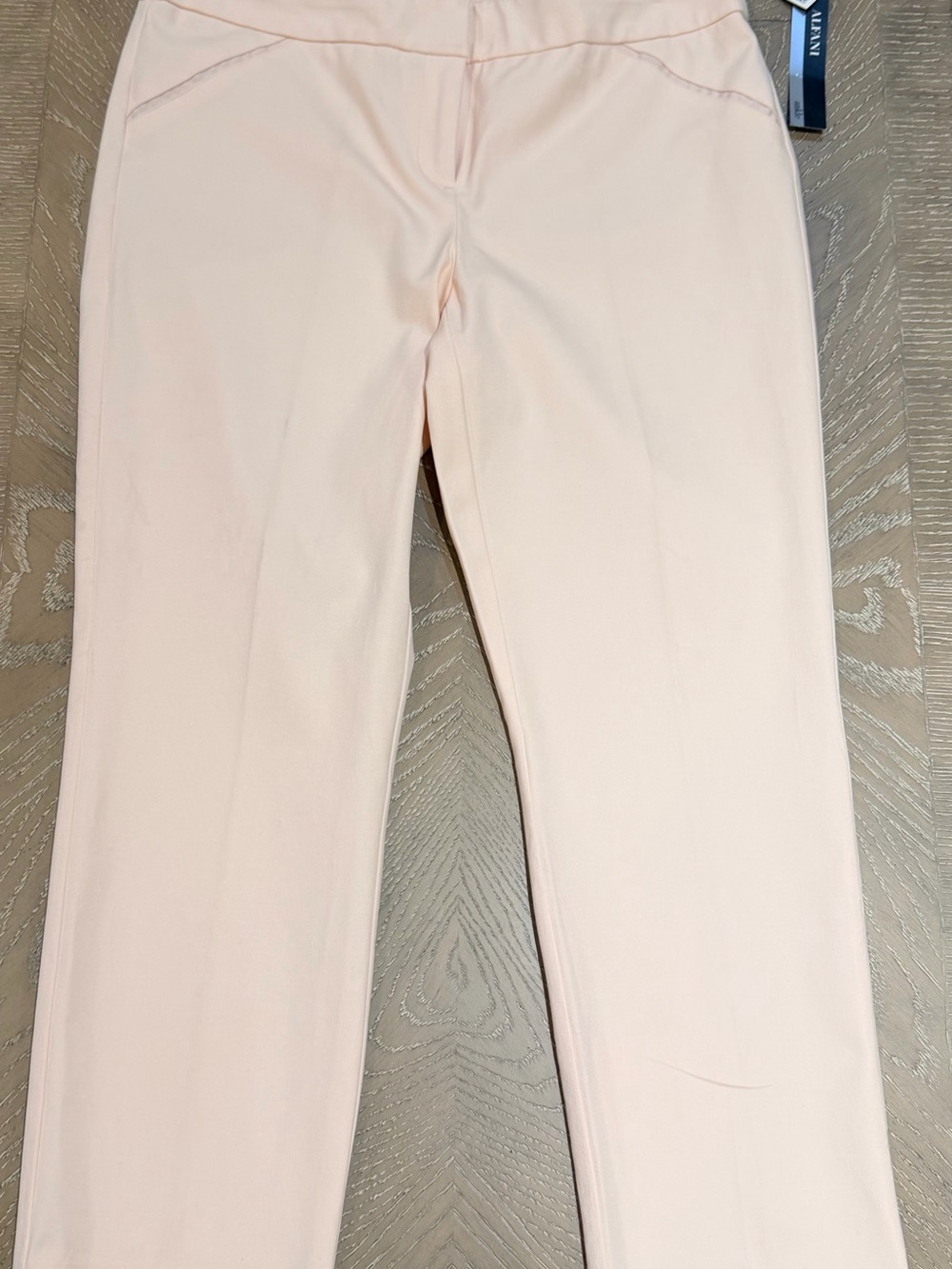 Alfani Cream Pull-On Ponte Cropped Pants - Picture 9 of 11